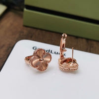 [Bieber Jewelry ]CLOVER MEDIUM STUD EARRINGS