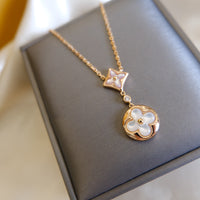 [Bieber Jewelry ]STAR AND SUN WHITE MOP 2 MOTIF PINK GOLD NECKLACE