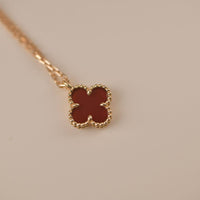 [Bieber Jewelry ]CLOVER MINI 9.5MM WHITE CARNELIANS NECKLACE